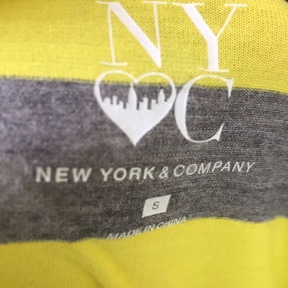 Hot! Gray and Yellow N Y & C Top!! - Picture 5 of 6